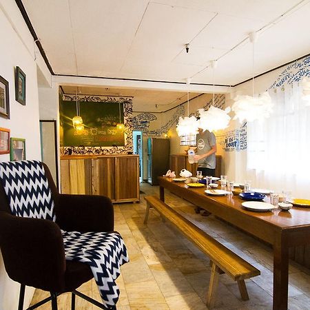 Go Surfari House Vandrerhjem Baler Eksteriør bilde