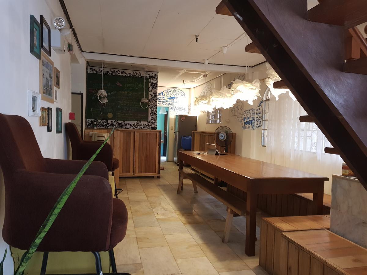 Go Surfari House Vandrerhjem Baler Eksteriør bilde